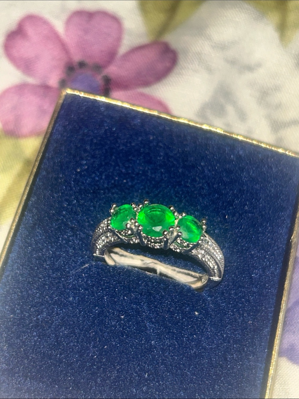 925 Emerald Green Three-Stone Diamanté crystal Halo Silver Ring